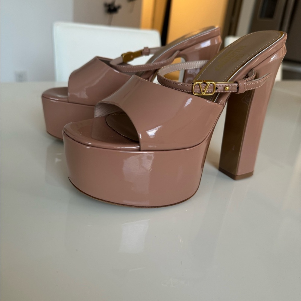 Nude platform sandals